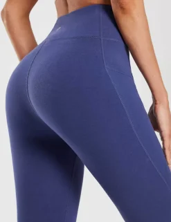 Baleaf Evergreen Knee-Length Pocketed Capris^Women Capris