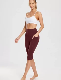 Baleaf Evergreen Knee-Length Pocketed Capris^Women Capris