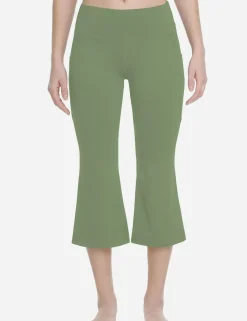 Baleaf Laureate Flared Capris^Women Capris