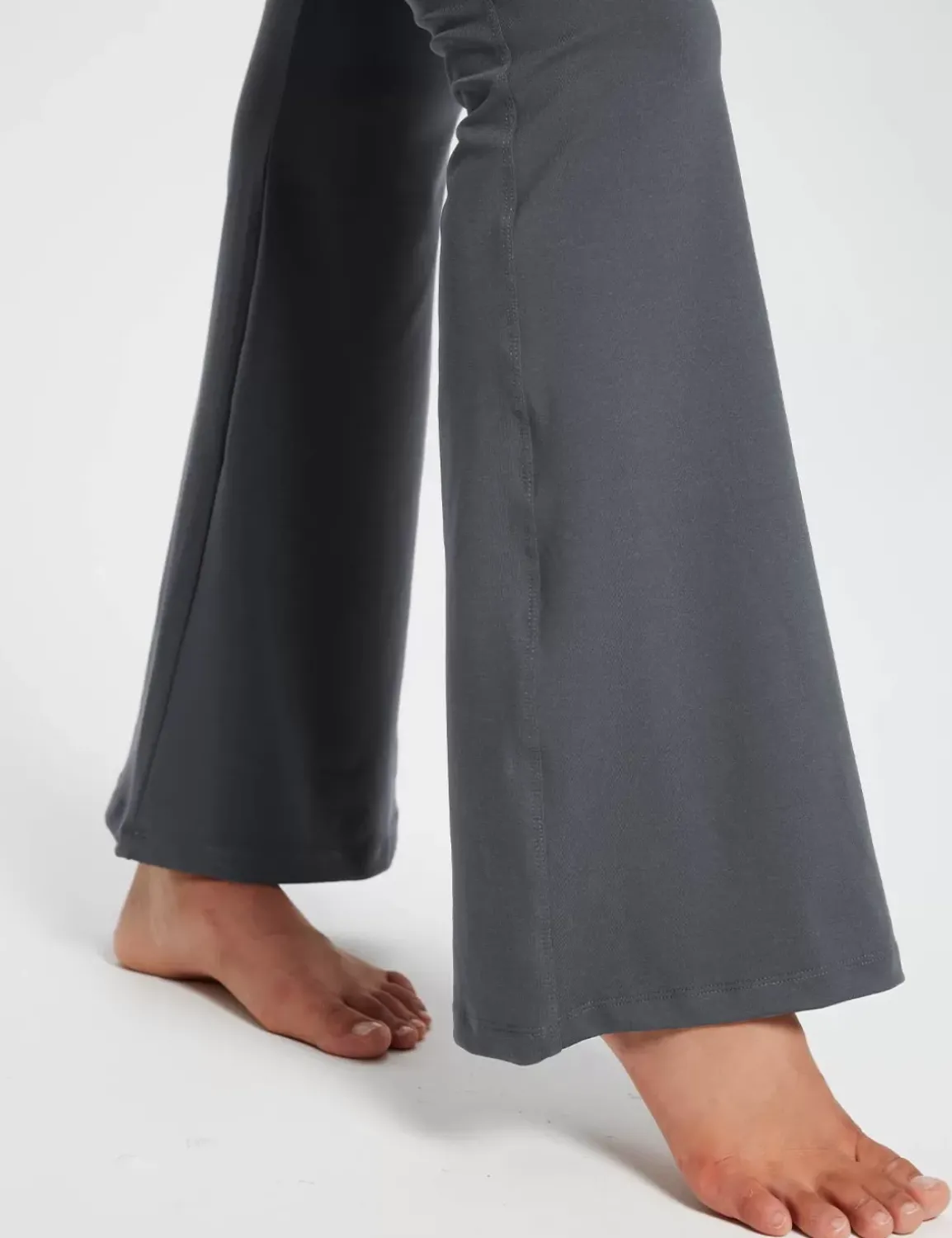 Baleaf Laureate High-Rise Pocketed Flared Pants^Women Joggers & (Sweat) Pants