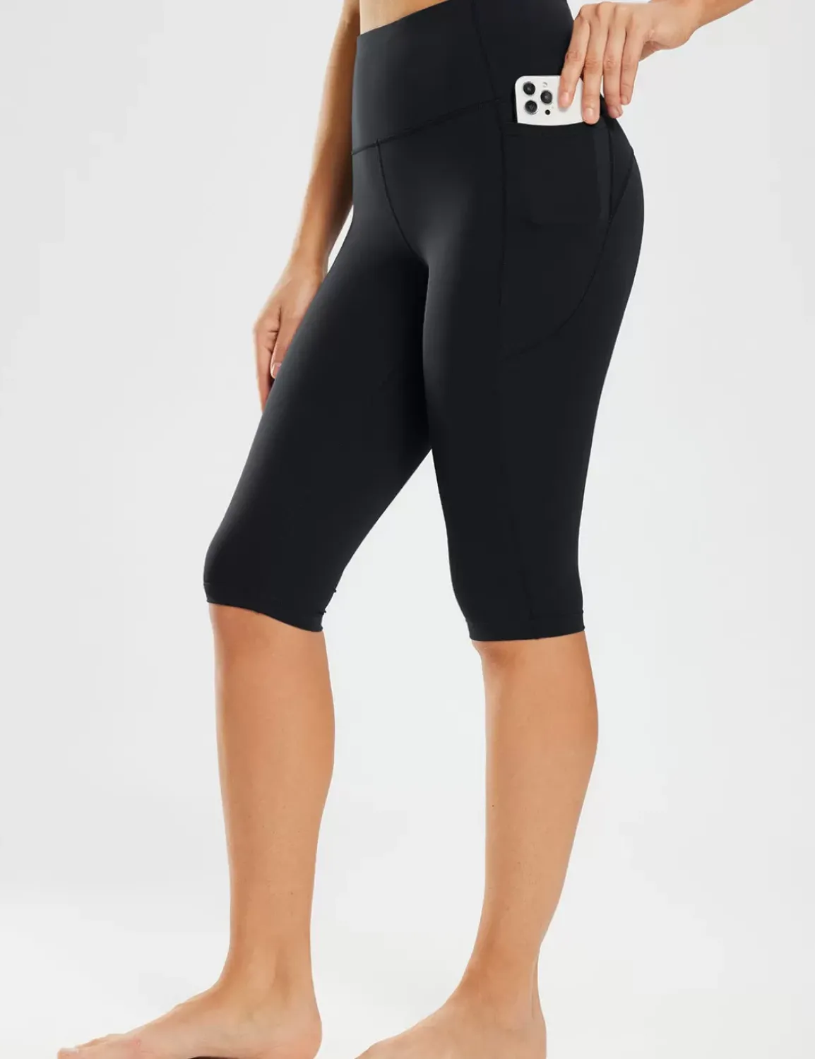Baleaf Sweatleaf Knee-Length Pocketed Capris^Women Capris